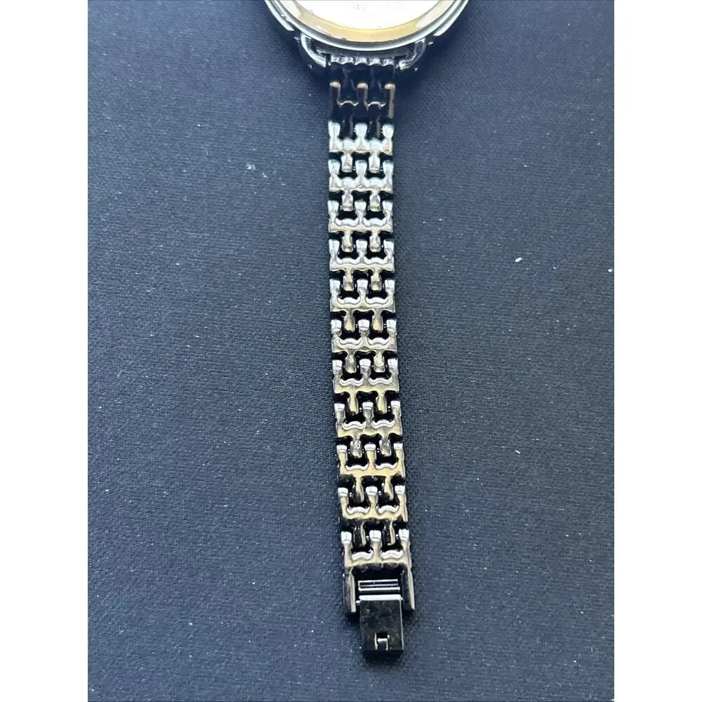 Shengke Black Dial And Case Women’s Quartz Watch